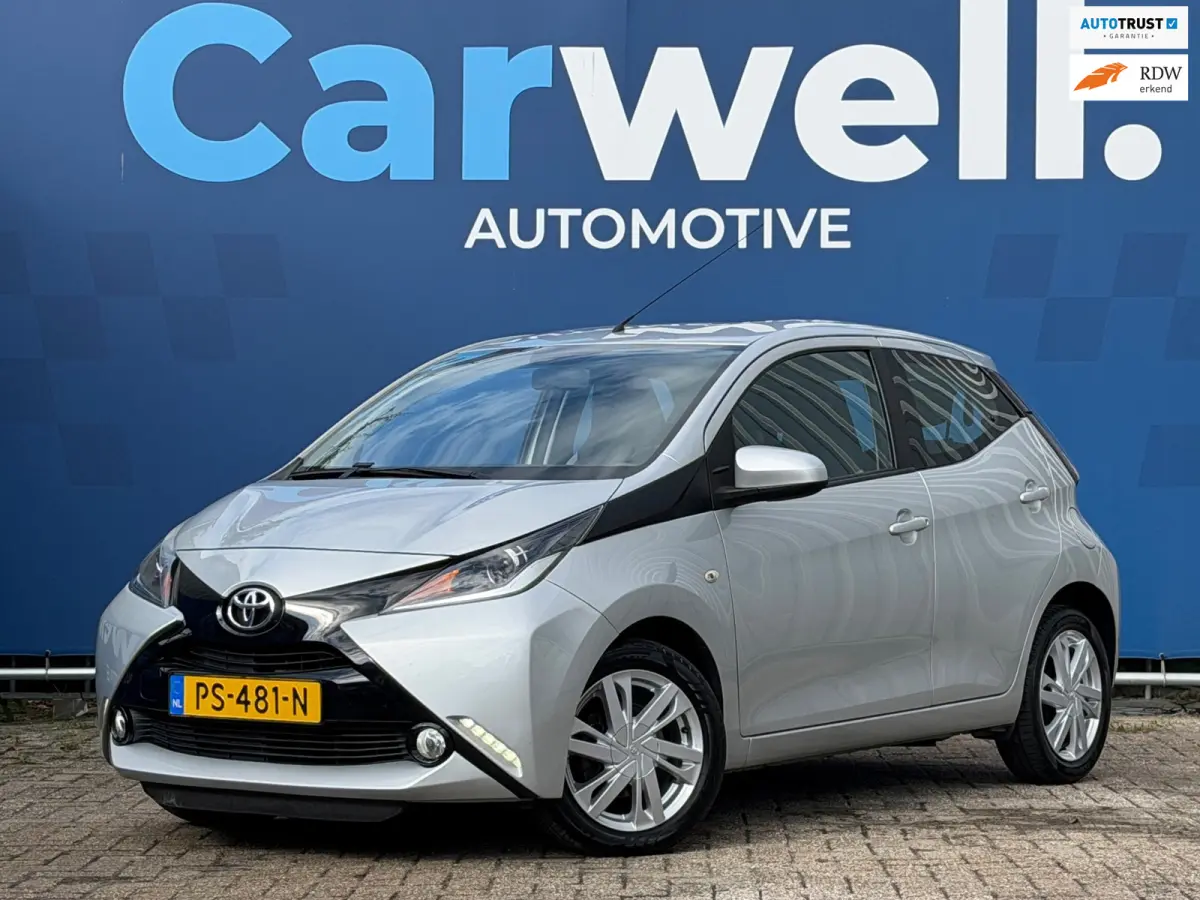 1.0 VVT-i x-play|Camera|Airco|Cruise|Bleutooth|ElektrischeRamen|Isofix|LMV|Apk bij aflevering|