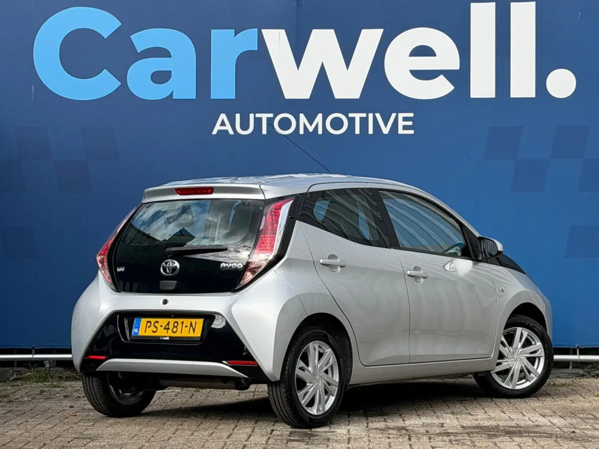 1.0 VVT-i x-play|Camera|Airco|Cruise|Bleutooth|ElektrischeRamen|Isofix|LMV|Apk bij aflevering|