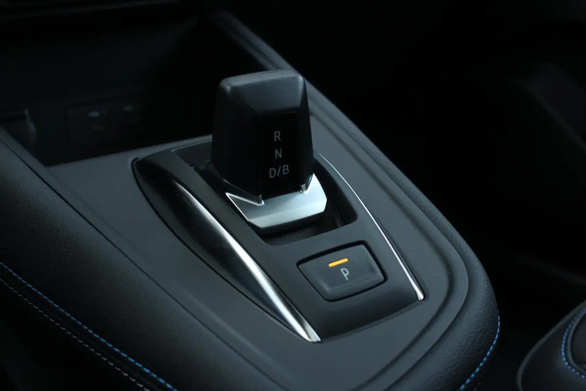 1.8 E-Tech full hybrid 160Pk esprit Alpine | Navigatie | Draadloze Carplay | Schuif/-Kantel | Harman Kardon Geluidsysteem | Full LED | Parkeersensoren & Camera |