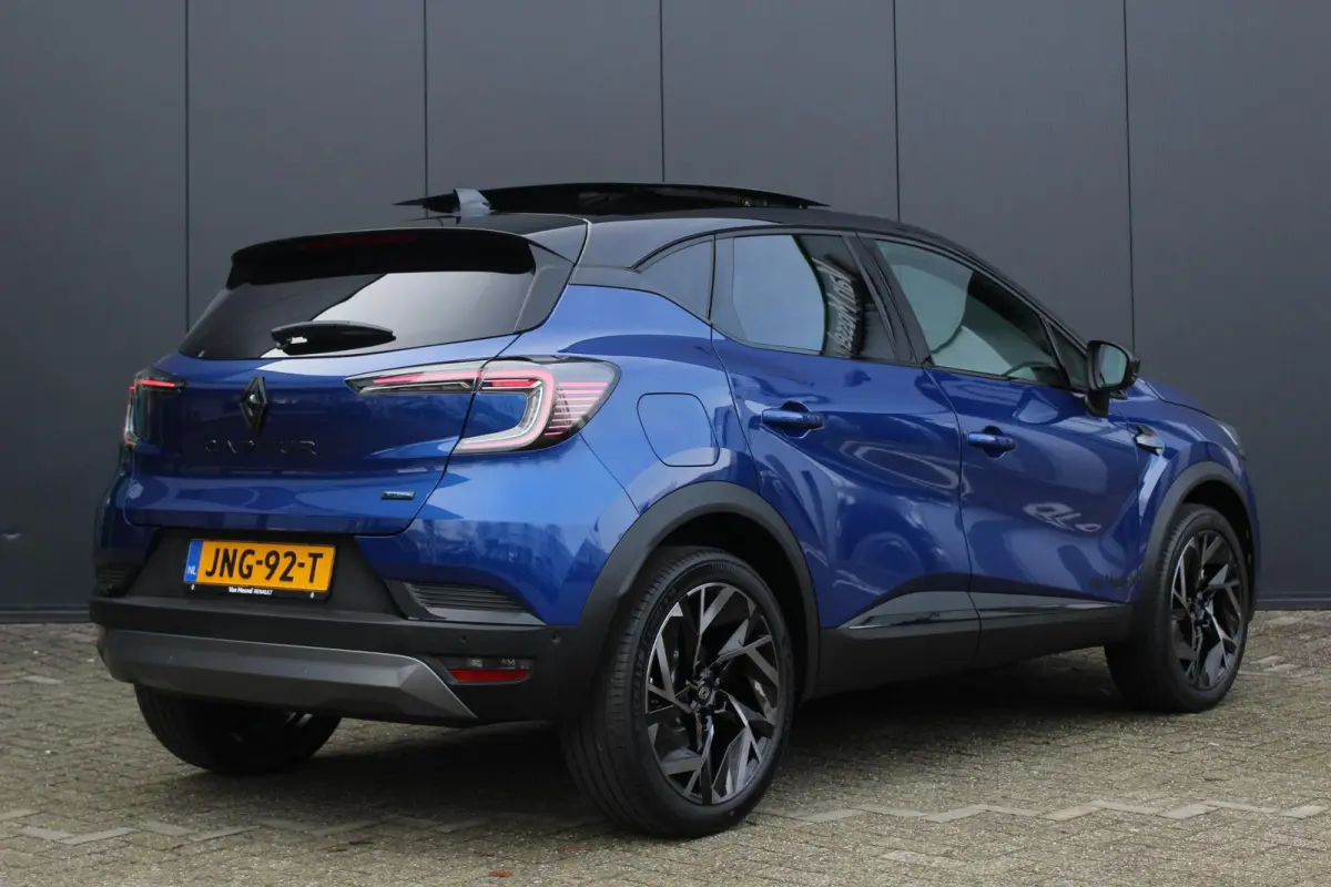 1.8 E-Tech full hybrid 160Pk esprit Alpine | Navigatie | Draadloze Carplay | Schuif/-Kantel | Harman Kardon Geluidsysteem | Full LED | Parkeersensoren & Camera |