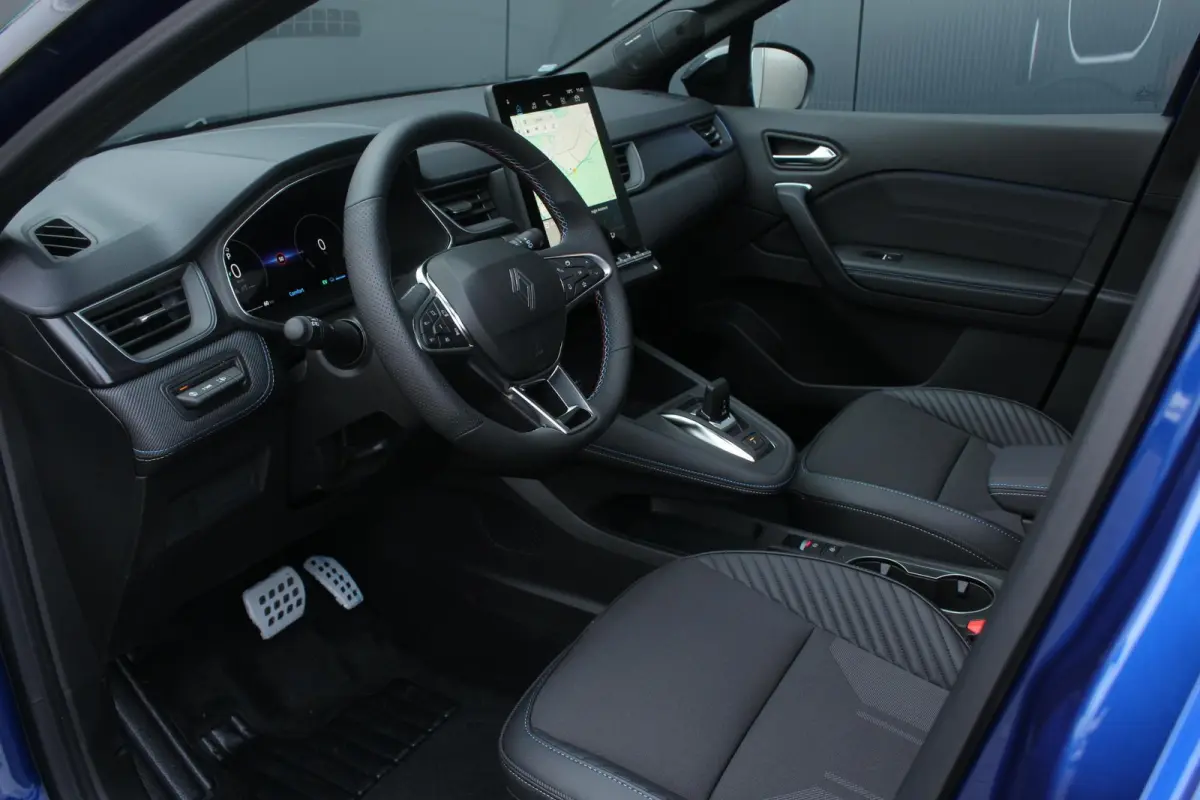 1.8 E-Tech full hybrid 160Pk esprit Alpine | Navigatie | Draadloze Carplay | Schuif/-Kantel | Harman Kardon Geluidsysteem | Full LED | Parkeersensoren & Camera |