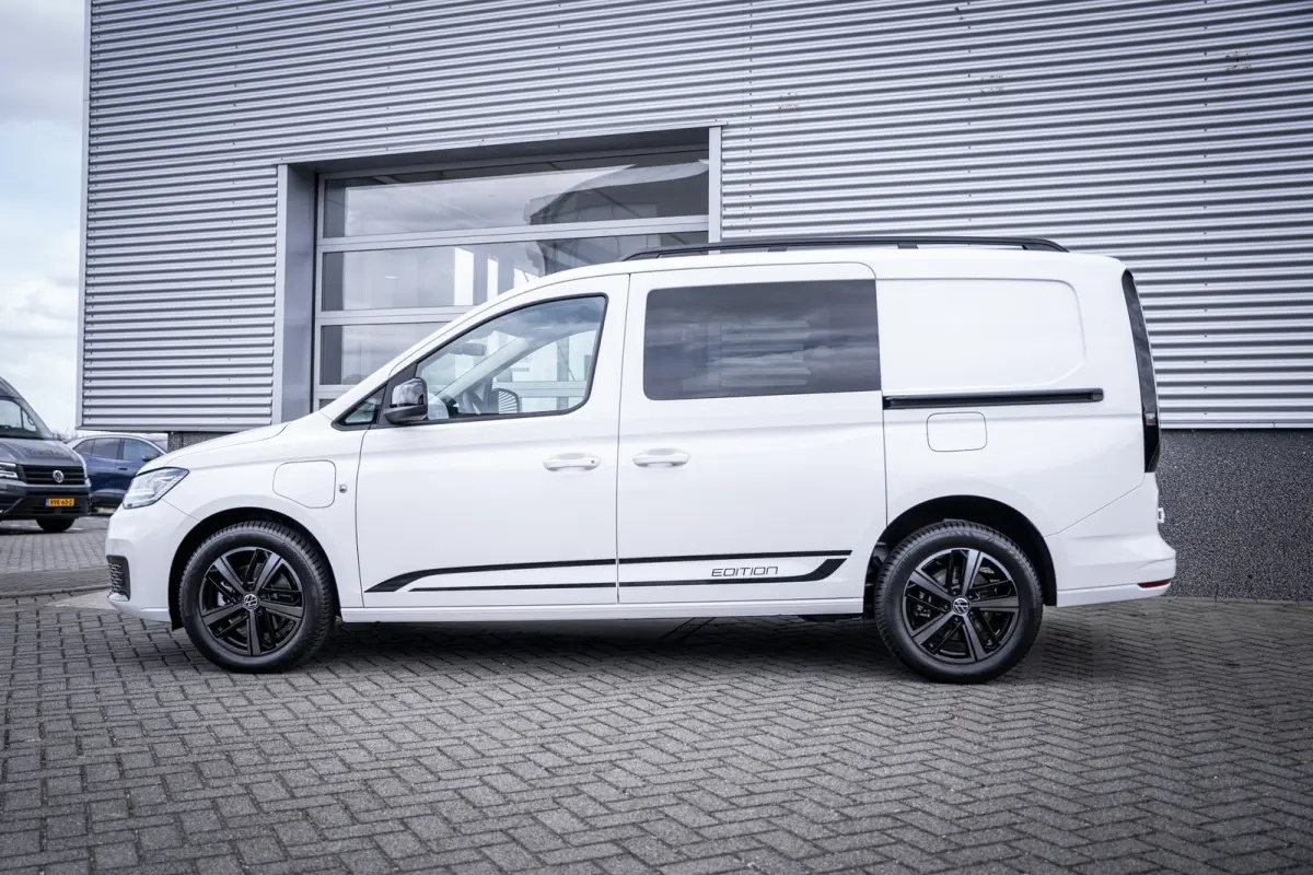 Flexible Maxi Limited Edition 1.5 eHybrid EU6 150pk 19,7 kWh | 4 Jaar garantie | LED | Alarm 1 | Navigatie Pakket | Winter Pakket