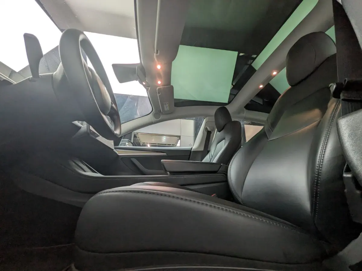 Long Range AWD 75 kWh | 94% SOH! | Stoel- Achterbankverwarming | Panoramisch dak | Elek. Stoel met Geheugen | Dodehoek detectie | Keyless | Achterbank verwarmd | Audio installatie premium | 