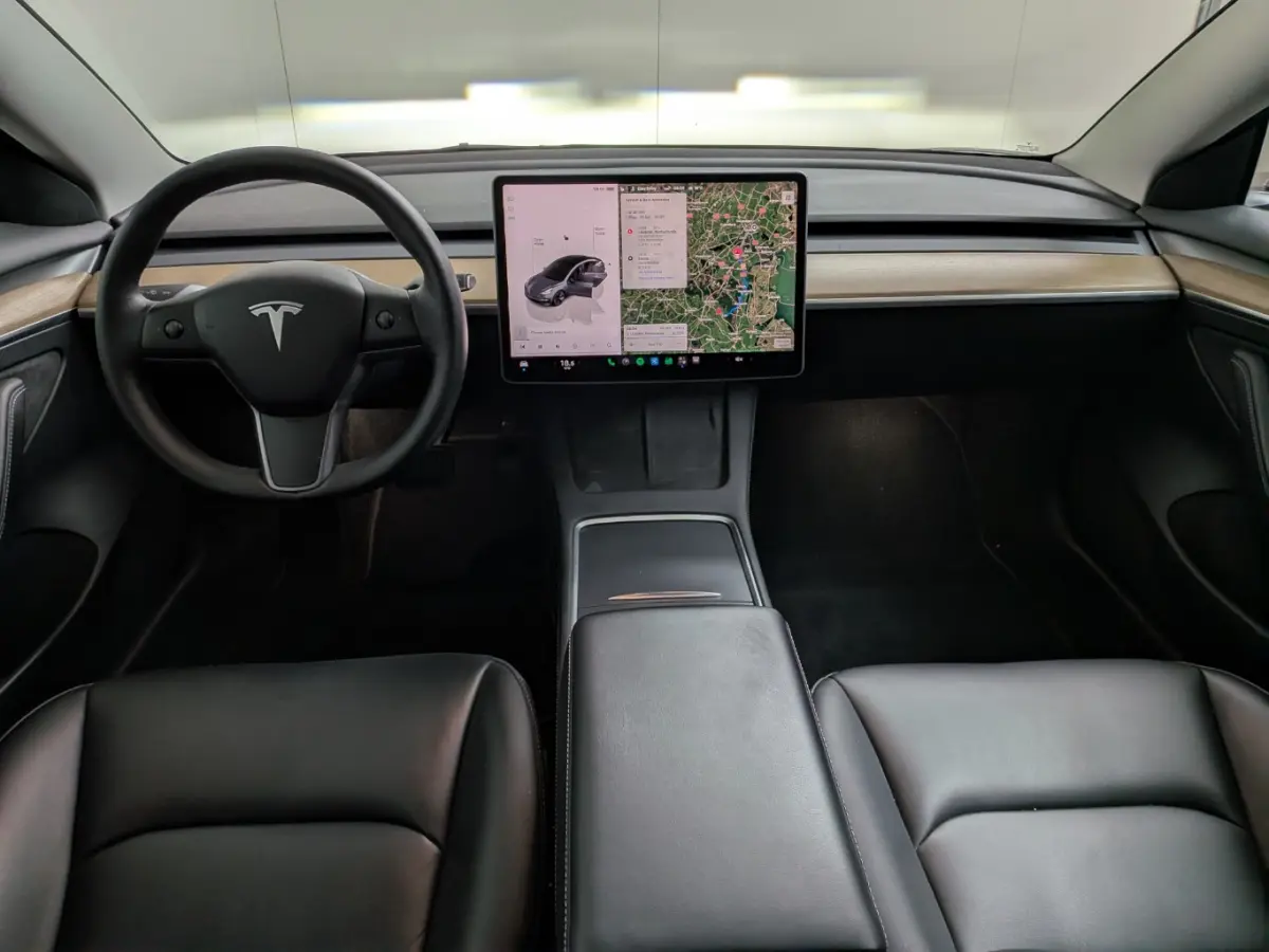 Long Range AWD 75 kWh | 94% SOH! | Stoel- Achterbankverwarming | Panoramisch dak | Elek. Stoel met Geheugen | Dodehoek detectie | Keyless | Achterbank verwarmd | Audio installatie premium | 