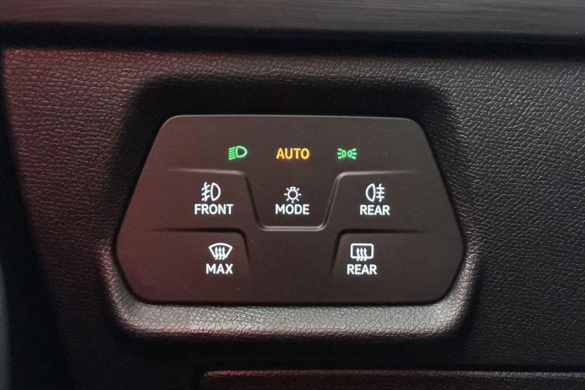 1.4 e-Hybrid Business Stuur-Stoelverwarming Camera Keyless