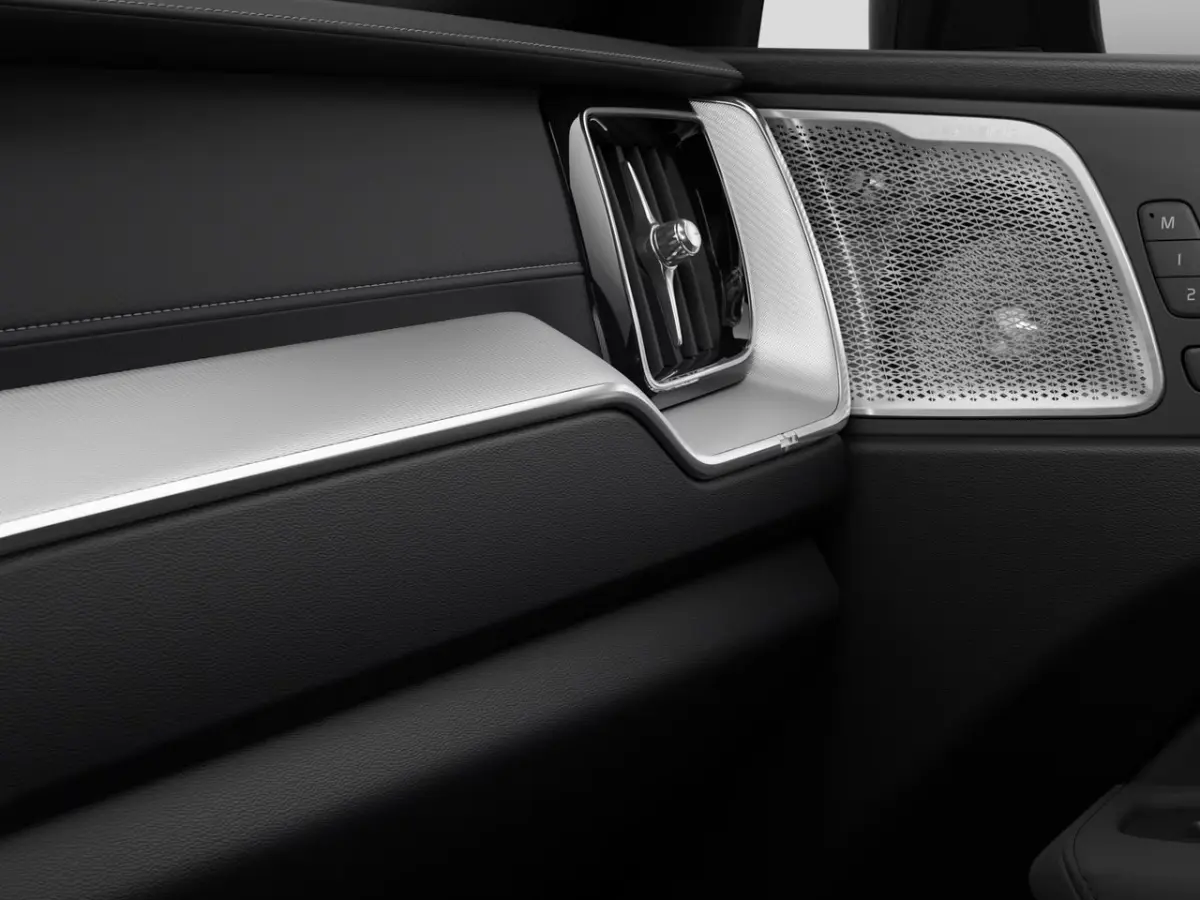 2.0 T8 Plug-in hybrid AWD Ultra Dark Exec. Ed. | Achterbank verwarmd | Actieve noodgeval assistent | Bowers en Wilkins audiosysteem