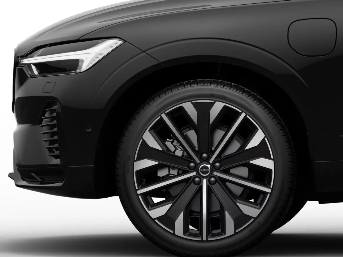 2.0 T8 Plug-in hybrid AWD Ultra Dark Exec. Ed. | Achterbank verwarmd | Actieve noodgeval assistent | Bowers en Wilkins audiosysteem