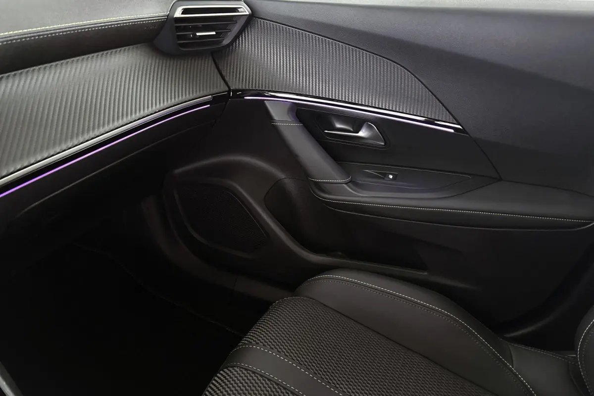 1.2 Hybrid 145 GT Keyless 360 Camera Dodehoek Apple CarPlay