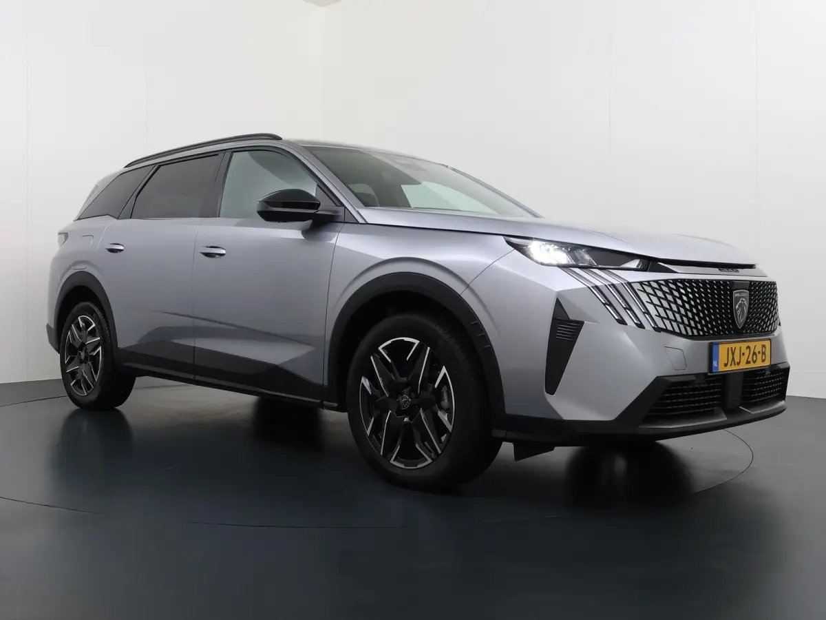 SUV Allure 145pk Hybrid Automaat | 7 zitplaatsen | Automatische airco | Lichtmetalen velgen 19 inch | Camera achter | Apple Carplay en Android auto draadloos