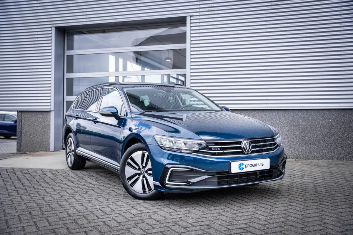 1.4 TSI PHEV GTE Business | Achteruitrijcamera | Trekhaak elektrisch uitklapbaar | Voorstoelen verwarmd