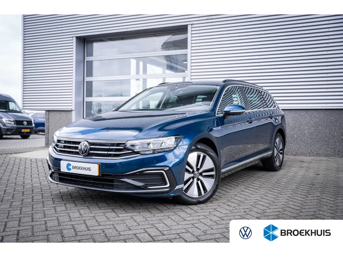 1.4 TSI PHEV GTE Business | Achteruitrijcamera | Trekhaak elektrisch uitklapbaar | Voorstoelen verwarmd