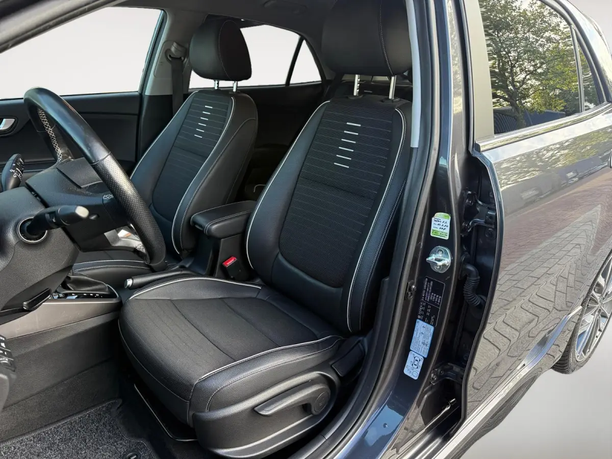 1.0 TGDI GT-Line AUTOMAAT ! | STOELVERWARMING | CLIMATE CONTROL | DEALER ONDERHOUDEN | NAVIGATIE | STUURVERWARMING | TREKHAAK!