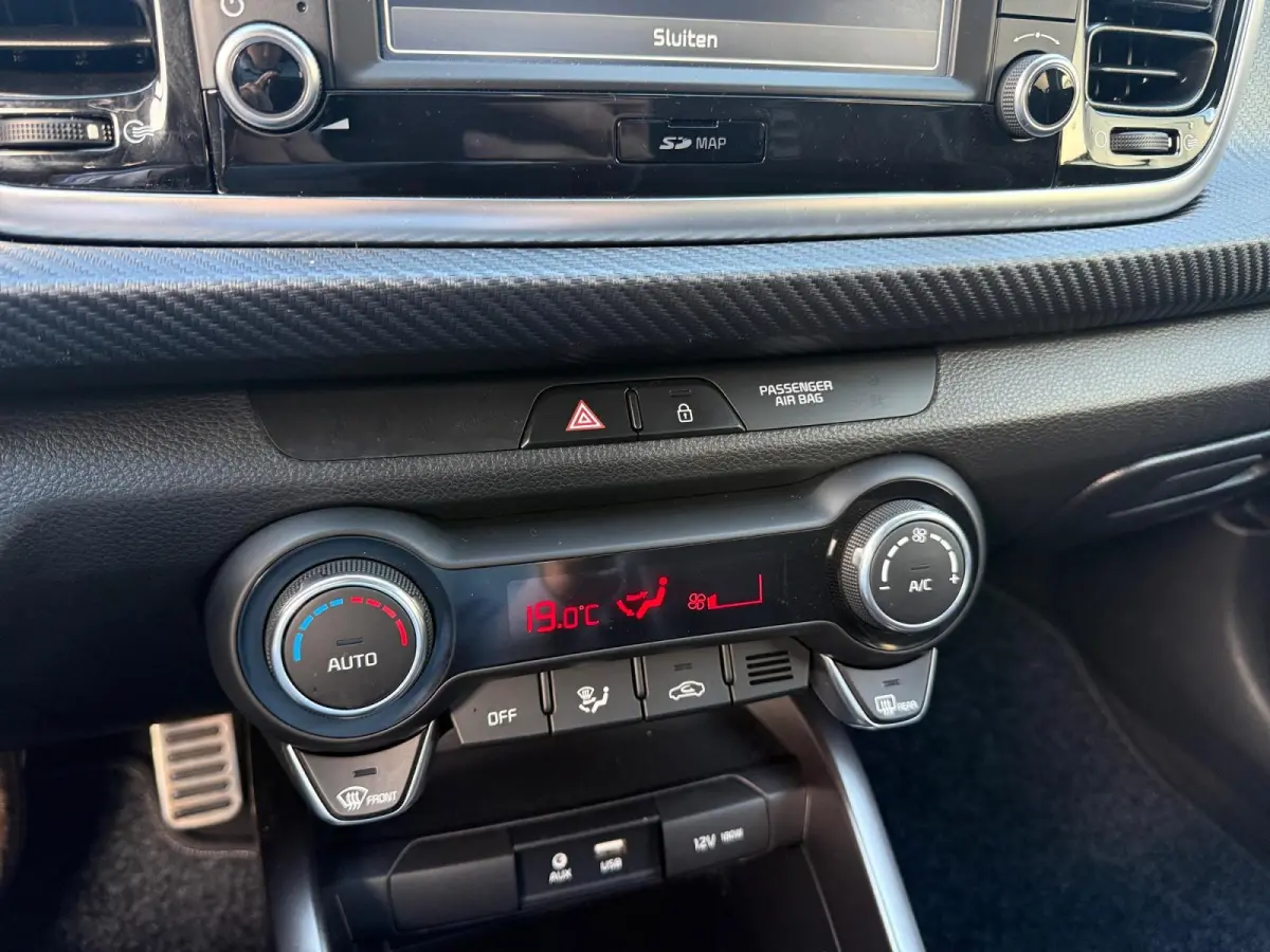 1.0 TGDI GT-Line AUTOMAAT ! | STOELVERWARMING | CLIMATE CONTROL | DEALER ONDERHOUDEN | NAVIGATIE | STUURVERWARMING | TREKHAAK!