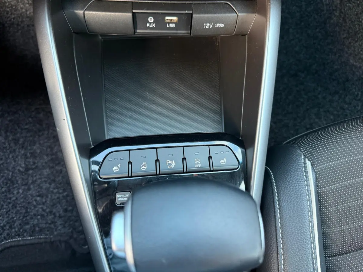 1.0 TGDI GT-Line AUTOMAAT ! | STOELVERWARMING | CLIMATE CONTROL | DEALER ONDERHOUDEN | NAVIGATIE | STUURVERWARMING | TREKHAAK!