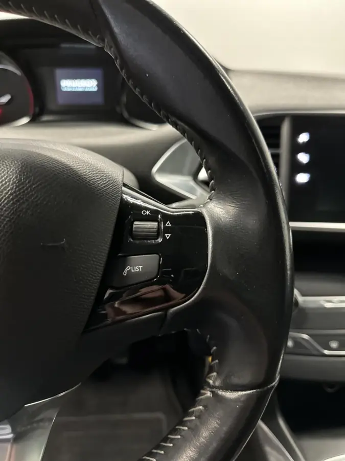 1.2 PureTech Allure|Pano|Airco|Cruise|Navi|Apple Carplay|NAP|