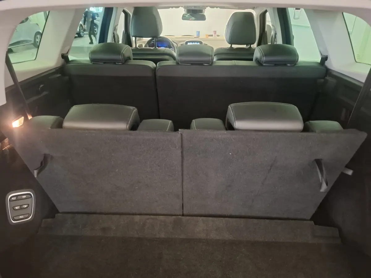 1.3 TCe Limited 7pers. Head Up Navi Carplay Auto.Parkeren