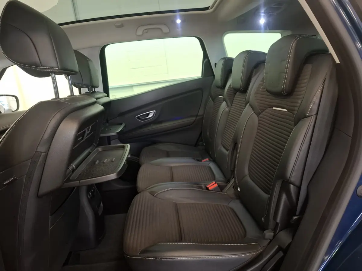1.3 TCe Limited 7pers. Head Up Navi Carplay Auto.Parkeren
