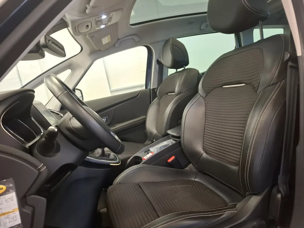 1.3 TCe Limited 7pers. Head Up Navi Carplay Auto.Parkeren