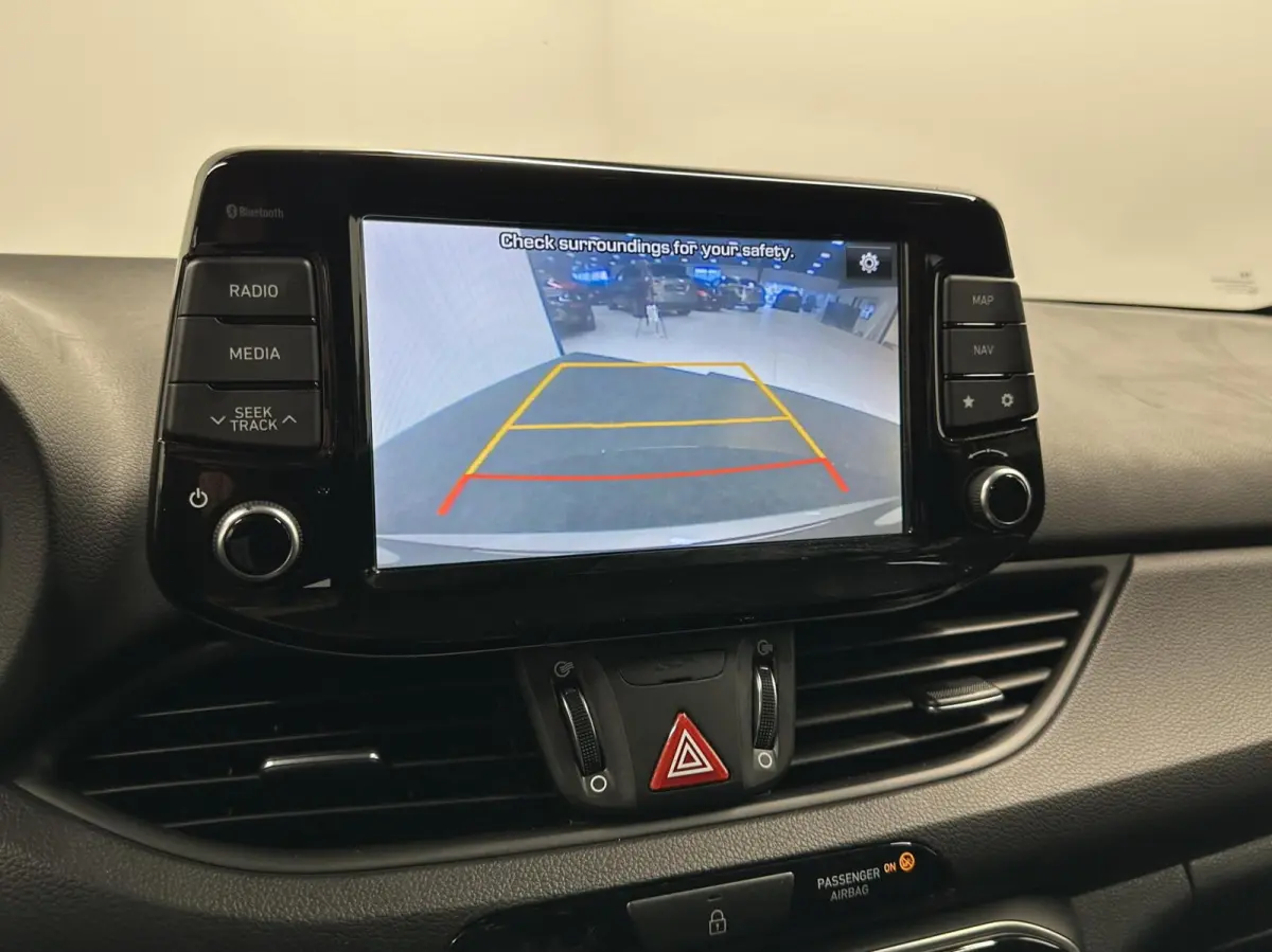 1.0 T-GDI Comfort CLIMATE CAMERA CARPLAY LM