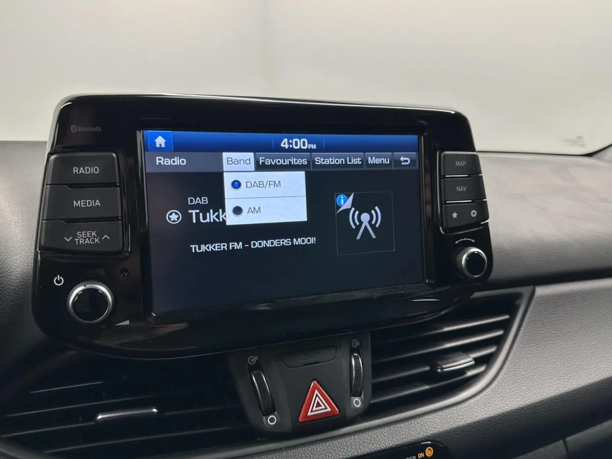 1.0 T-GDI Comfort CLIMATE CAMERA CARPLAY LM