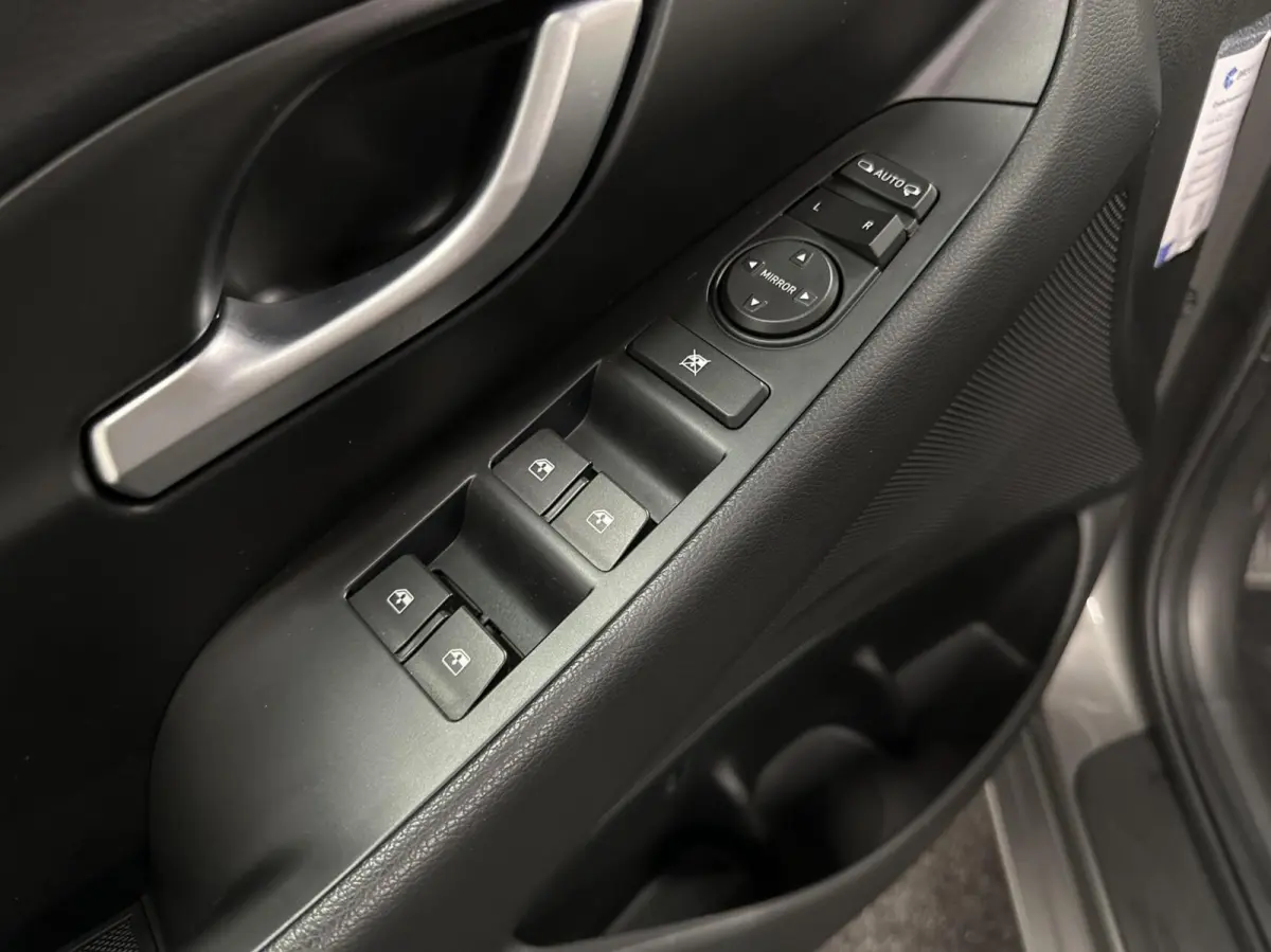 1.0 T-GDI Comfort CLIMATE CAMERA CARPLAY LM