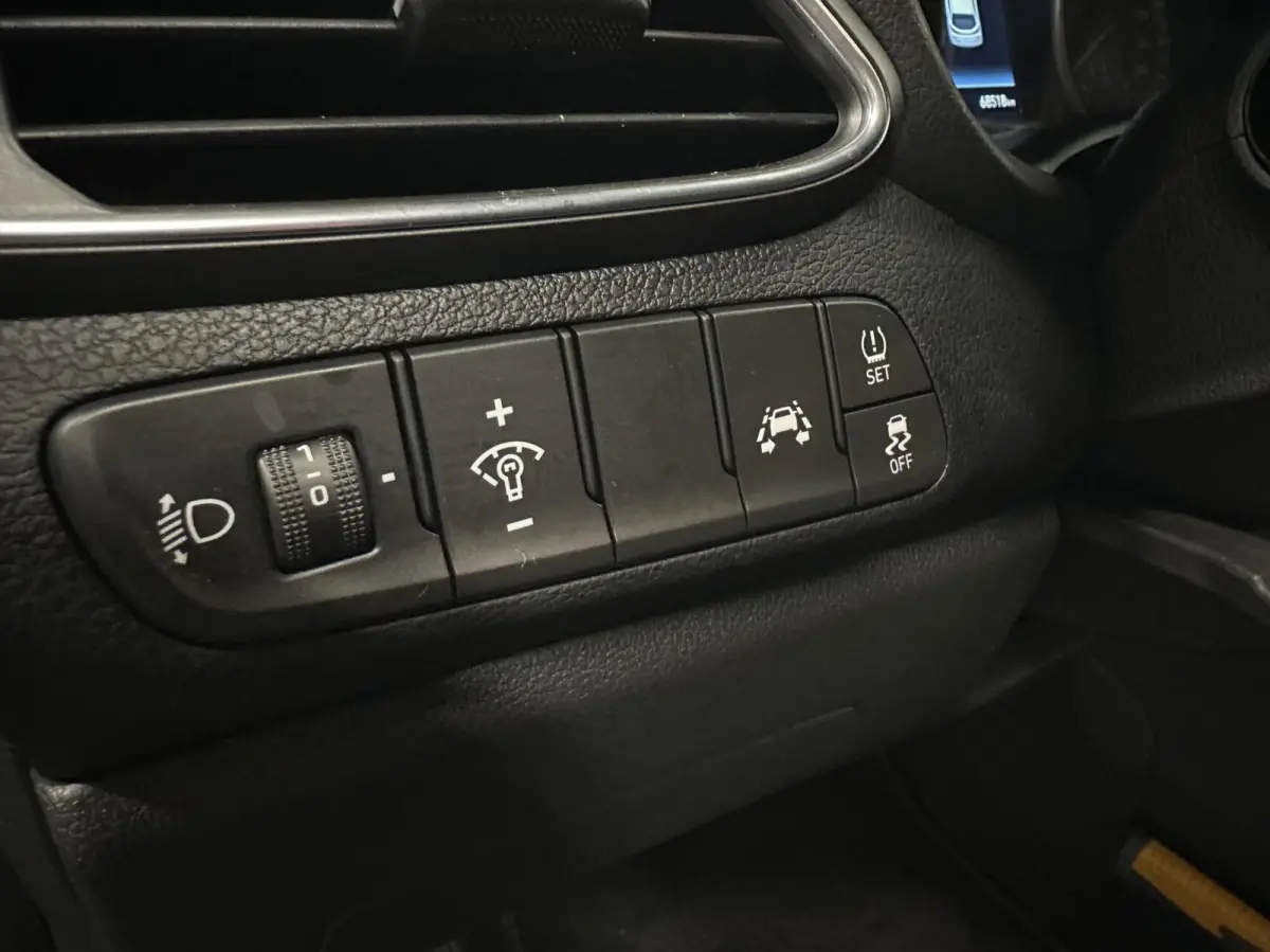 1.0 T-GDI Comfort CLIMATE CAMERA CARPLAY LM