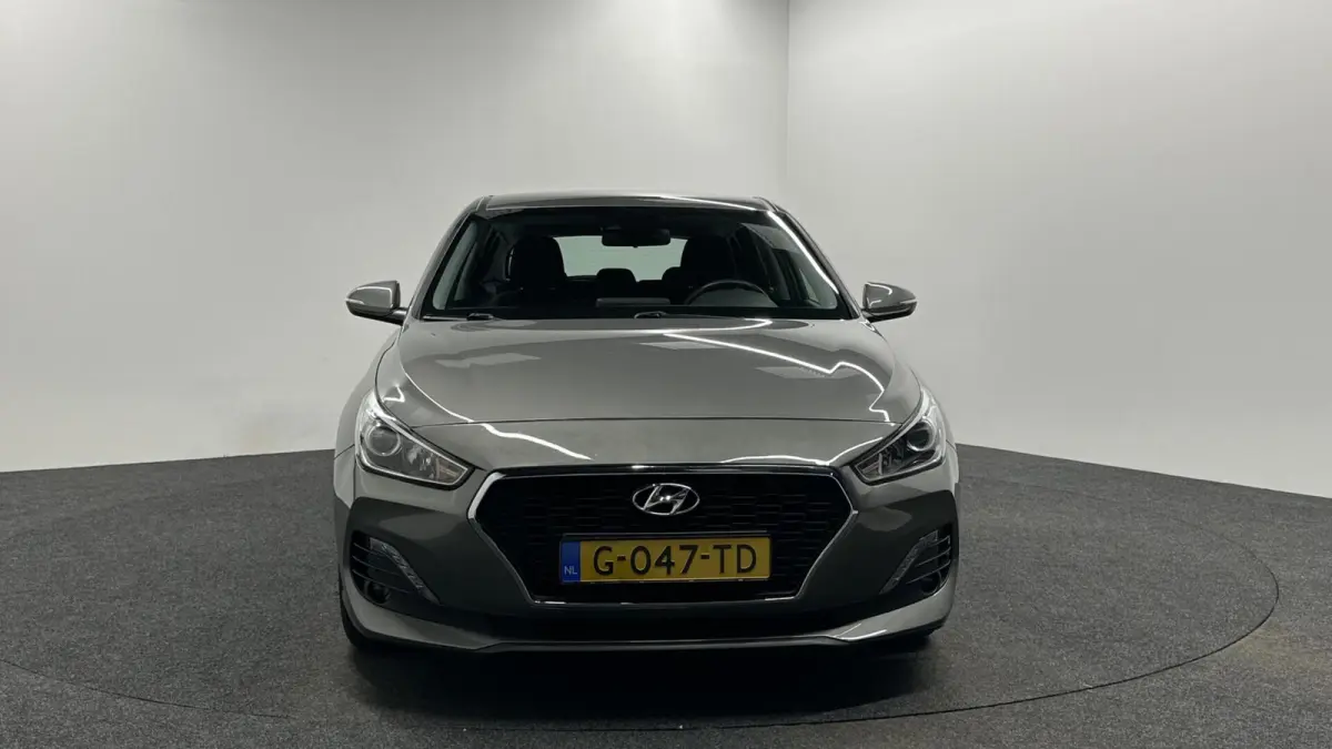 1.0 T-GDI Comfort CLIMATE CAMERA CARPLAY LM