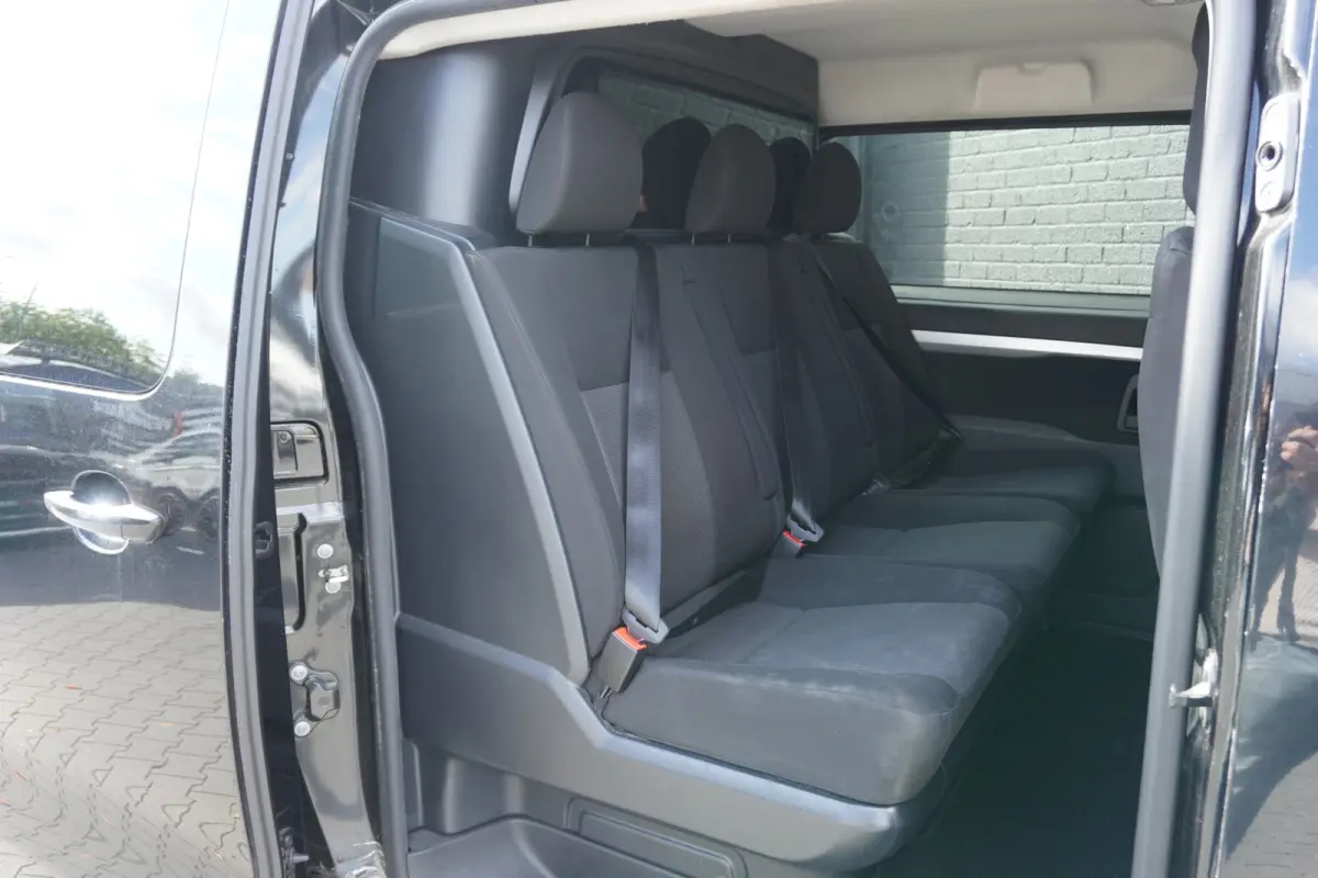 2.0 BlueHDI 145PK L3 Dubbel Cabine EURO 6 - Airco - Navi - Cruise - €15.900,- Excl.