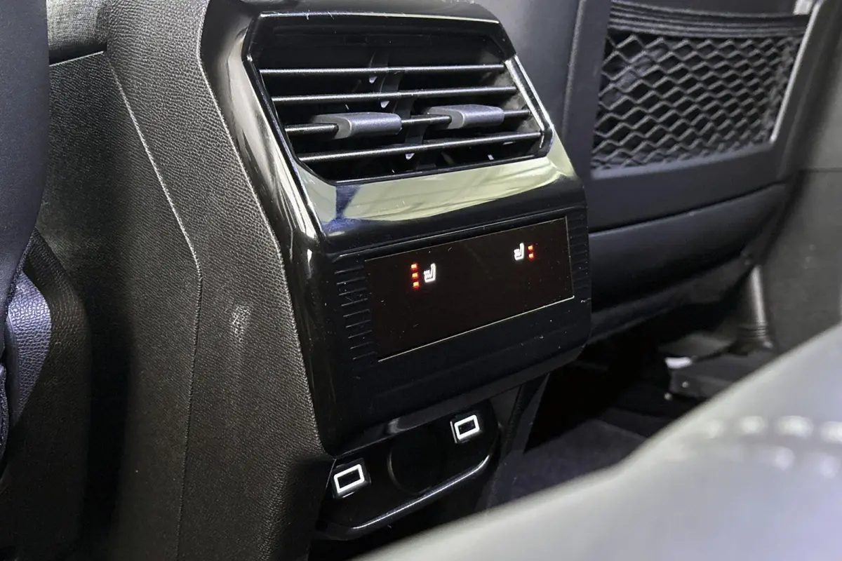 1.2 Hybrid 145 GT Massage 360 Camera Stoelverwarming Elektrische Stoelverstelling