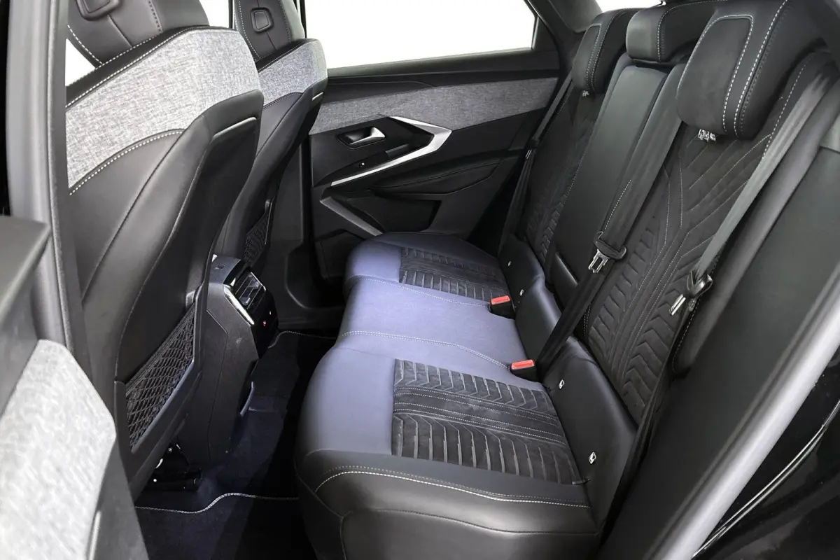 1.2 Hybrid 145 GT Massage 360 Camera Stoelverwarming Elektrische Stoelverstelling