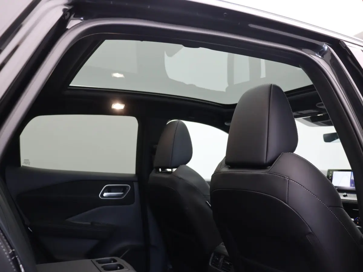 158pk MHEV Xtronic Tekna Plus | Bose Audio | Elektrisch verstelbare stoelen met memory | Stoel, Stuur en Voorruitverwarming |