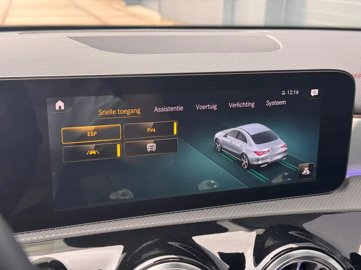 180 AMG EL-STOEL l PANO l SFEER l MATRIX l SOUND l KEYLESS l CAMERA l CARPLAY NIGHT l ORG.NL