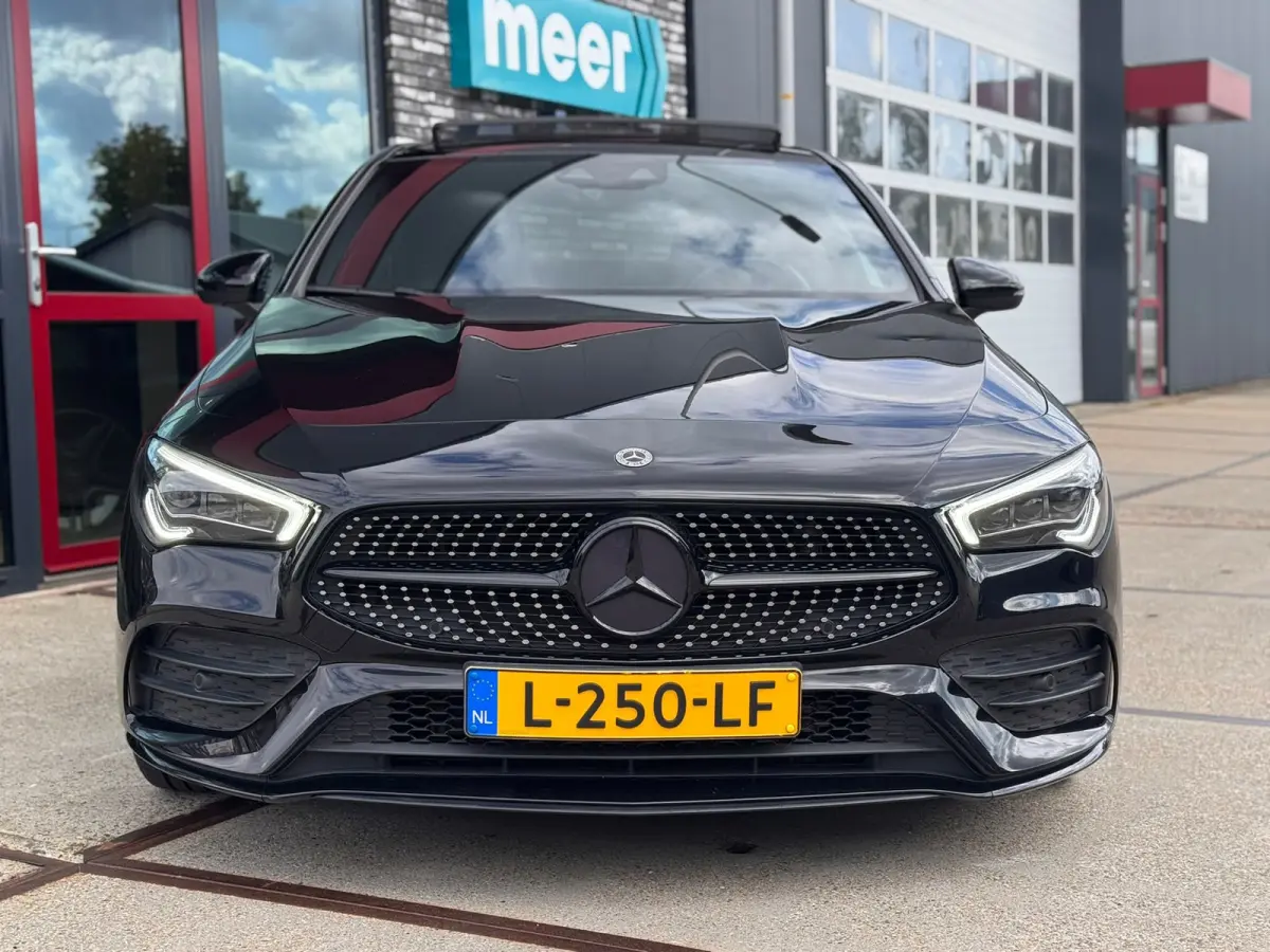 180 AMG EL-STOEL l PANO l SFEER l MATRIX l SOUND l KEYLESS l CAMERA l CARPLAY NIGHT l ORG.NL