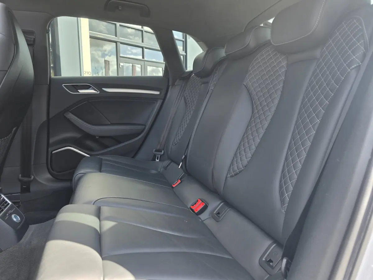 1.4 e-tron Sport Pro Line plus | PANO | B&O | RS SEATS | BLACK OPTIEK