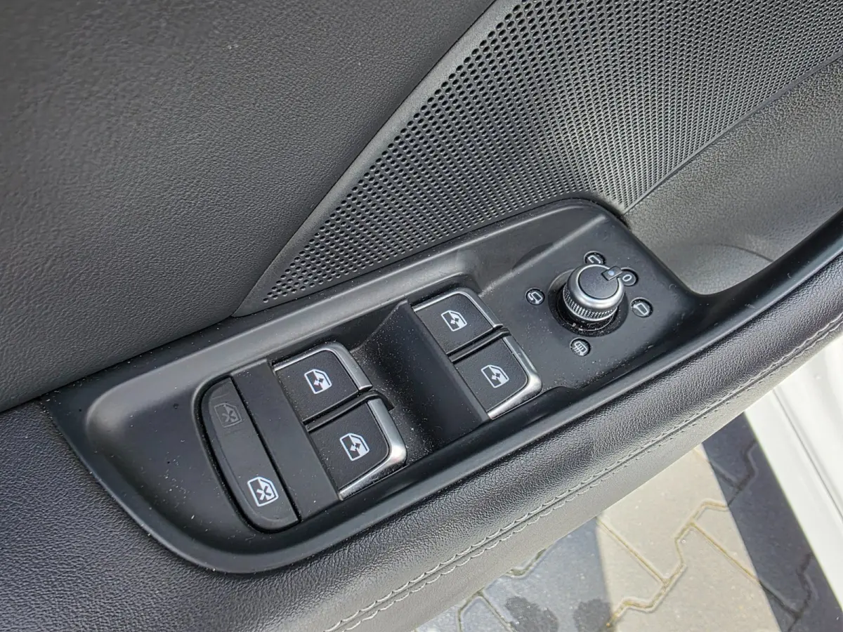 1.4 e-tron Sport Pro Line plus | PANO | B&O | RS SEATS | BLACK OPTIEK