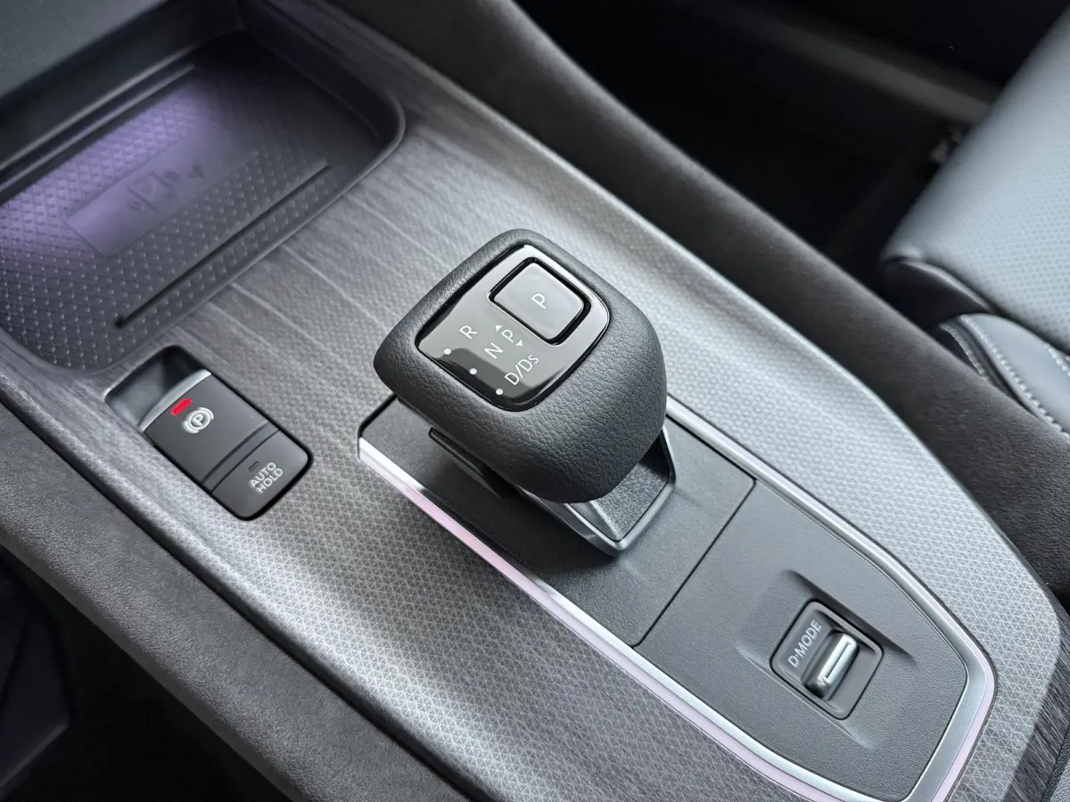1.3 MHEV Xtronic Tekna Plus | € 3.000,- voorraadvoordeel | Bosé audio | Stoel- Stuur- & voorruitverwarming | 1800KG trekvermogen|