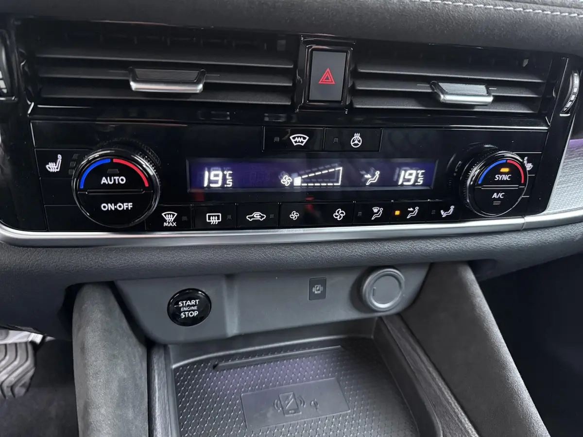 1.3 MHEV Xtronic Tekna Plus | € 3.000,- voorraadvoordeel | Bosé audio | Stoel- Stuur- & voorruitverwarming | 1800KG trekvermogen|