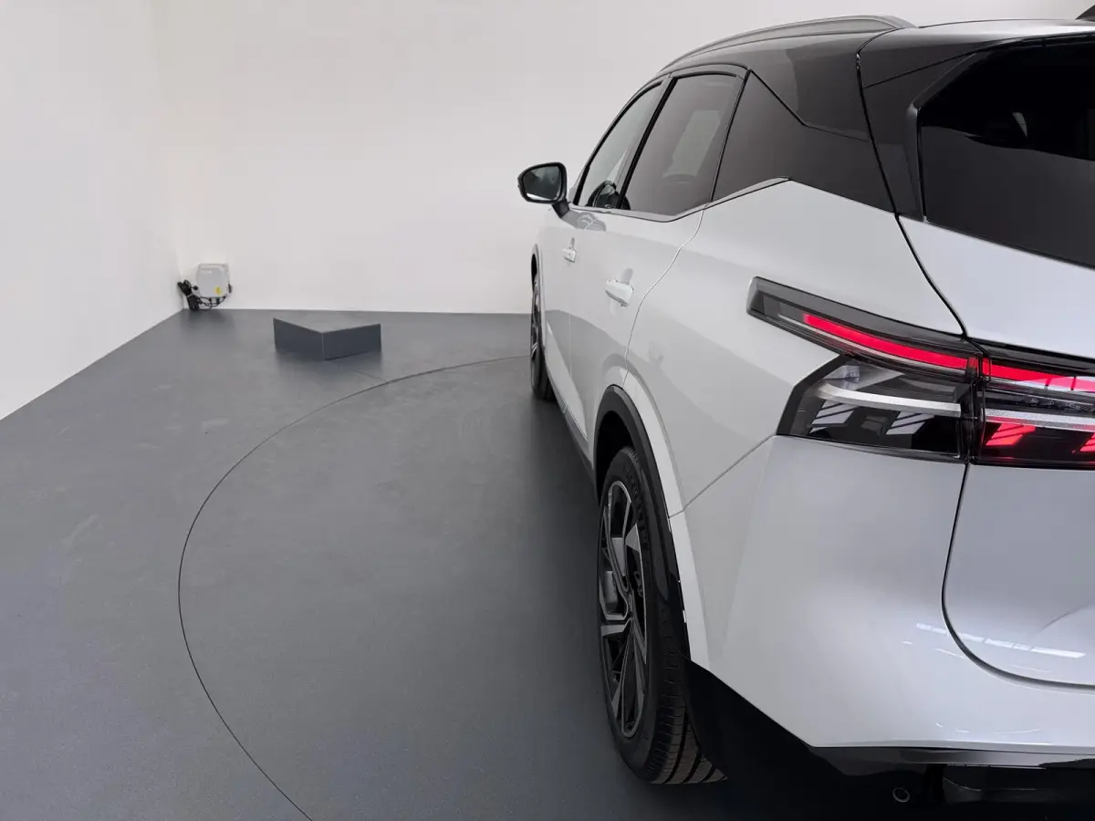 1.3 MHEV Xtronic Tekna Plus | € 3.000,- voorraadvoordeel | Bosé audio | Stoel- Stuur- & voorruitverwarming | 1800KG trekvermogen|