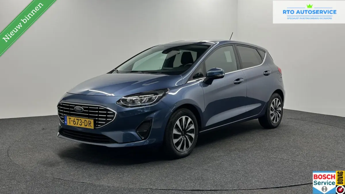 1.0 EcoBoost Hybrid Titanium NAVI CRUISE CARPLAY.