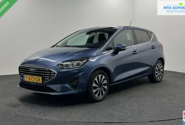 1.0 EcoBoost Hybrid Titanium NAVI CRUISE CARPLAY.