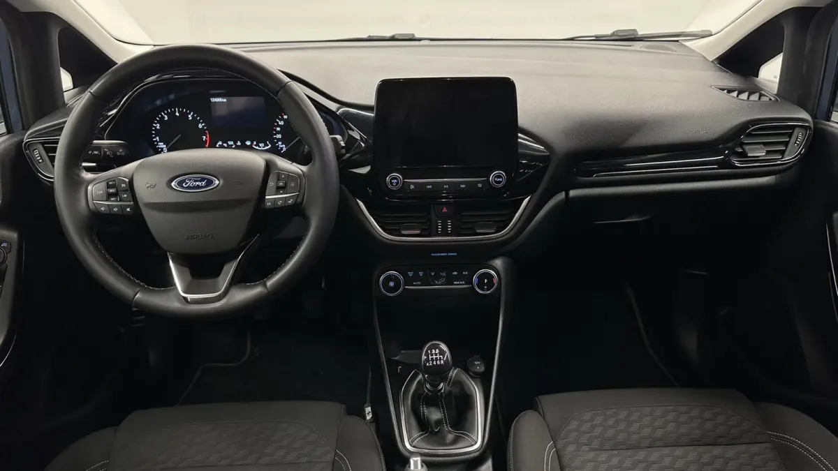 1.0 EcoBoost Hybrid Titanium NAVI CRUISE CARPLAY.