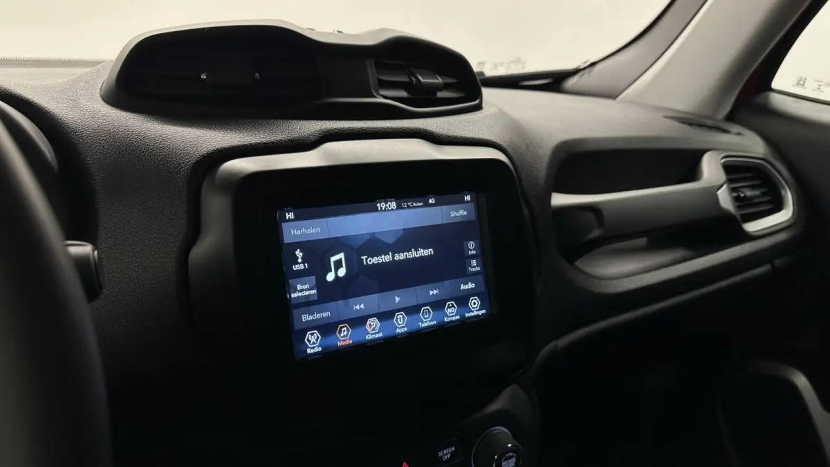 1.0T Longitude CRUISE CARPLAY NAVI ECC DAB.