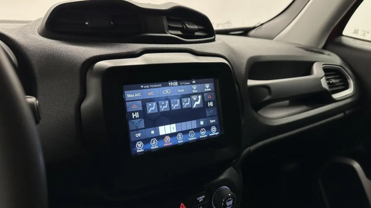 1.0T Longitude CRUISE CARPLAY NAVI ECC DAB.
