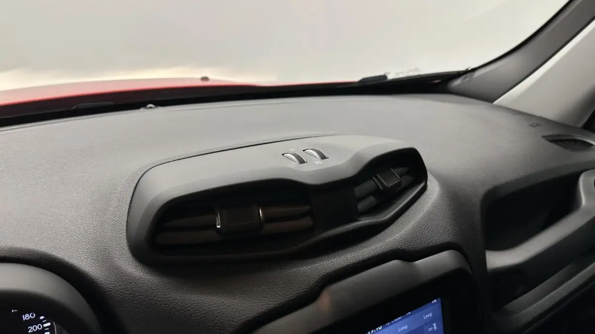 1.0T Longitude CRUISE CARPLAY NAVI ECC DAB.