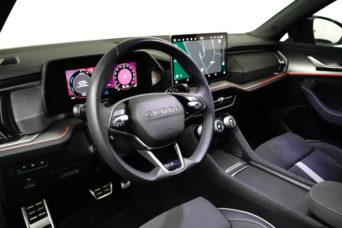 1.5 TSI 204PK iV DSG-6 Sportline | NAVIGATIE | STOEL + STUURVERW. | ELEKTR. A. KLEP | ELEKTR. BEST. STOEL | SFEERVERLICHTING