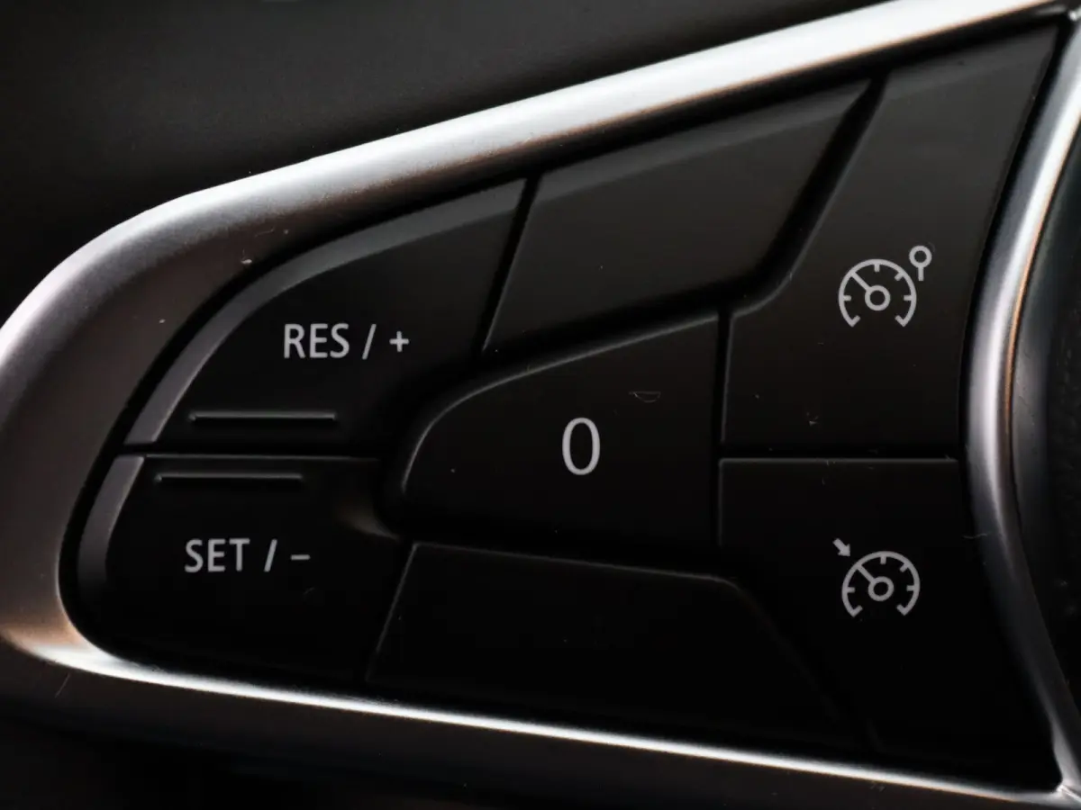 E-Tech Full Hybrid 145pk evolution Airco | Camera | Carplay | Parksens. achter