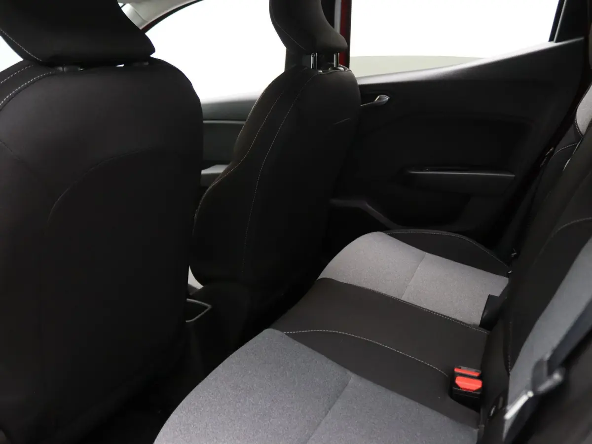 E-Tech Full Hybrid 145pk evolution Airco | Camera | Carplay | Parksens. achter