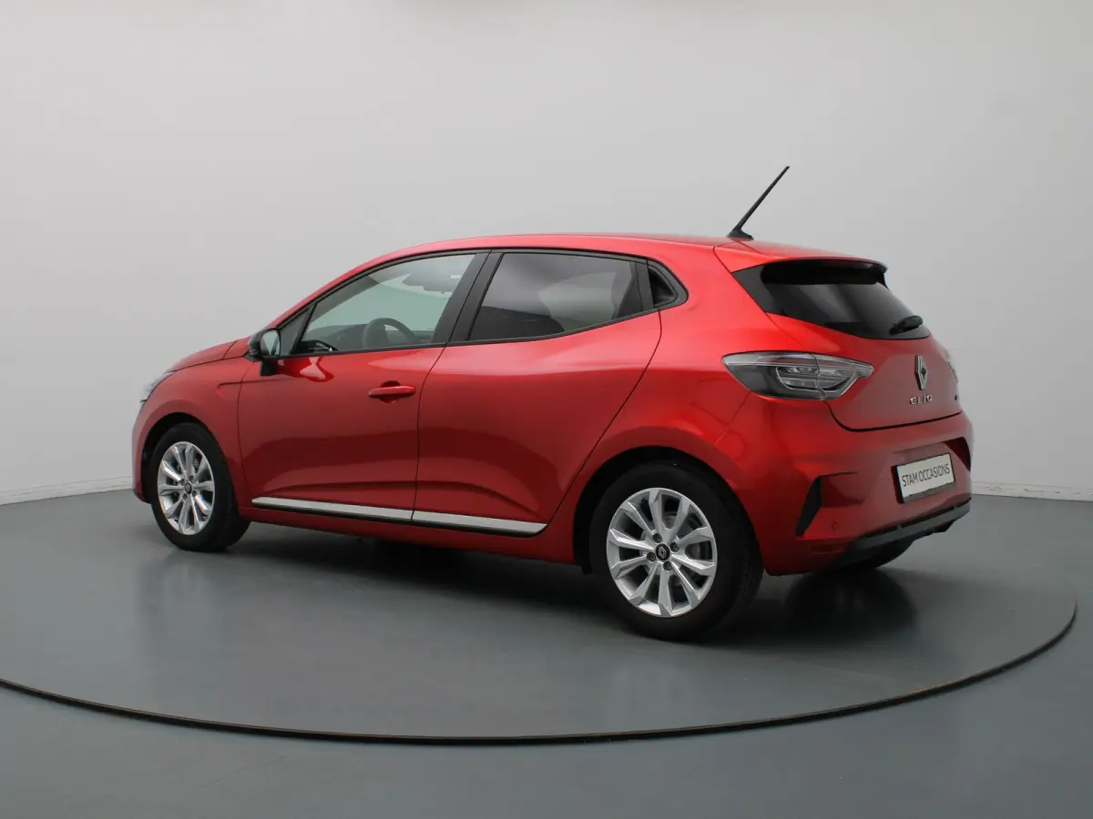 E-Tech Full Hybrid 145pk evolution Airco | Camera | Carplay | Parksens. achter