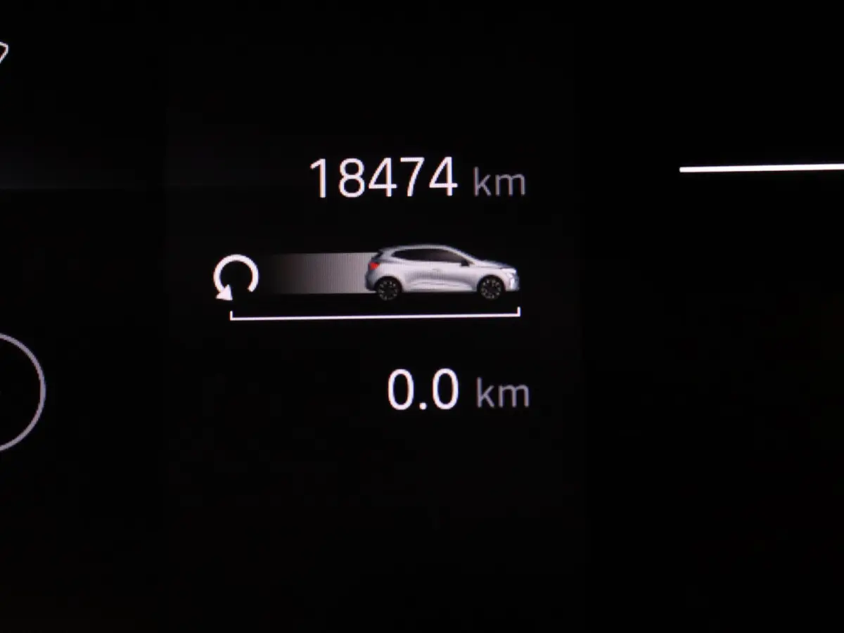 E-Tech Full Hybrid 145pk evolution Airco | Camera | Carplay | Parksens. achter
