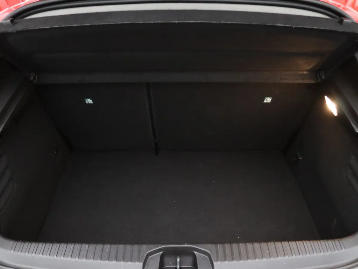 E-Tech Full Hybrid 145pk evolution Airco | Camera | Carplay | Parksens. achter